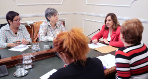 La alcaldesa de Valencia, María José Catalá, preside la mesa de interconcejalías para abordar la situación del barrio de Orriols.